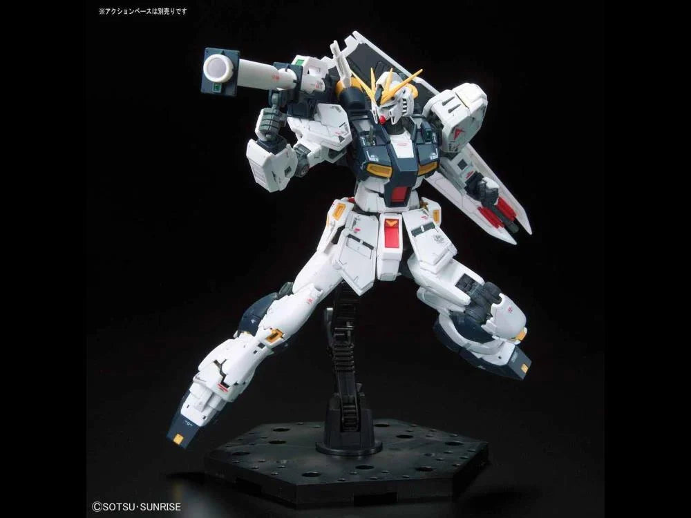 Mobile Suit Gundam Char's Counterattack Nu Gundam Real Grade 1:144 Scale Model Kit