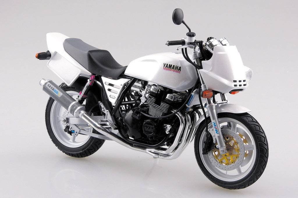 Aoshima 1/12 YAMAHA XJR400S WITH CUSTOM PARTS