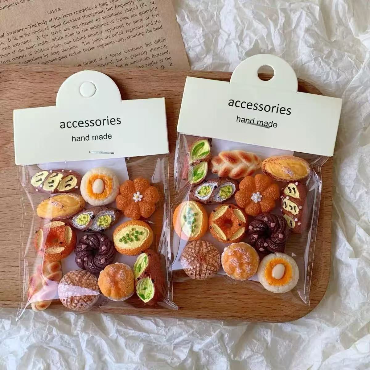 French alkaline bread magnetic stickers mini simulation European bread refrigerator stickers baking memo stickers magnet decoration iron