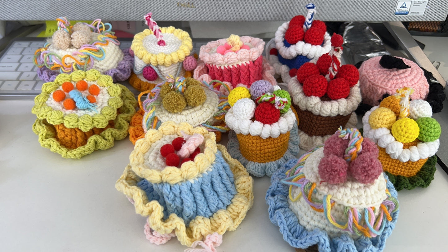 LL-X Hand knitted birthday cake hat and hairpin