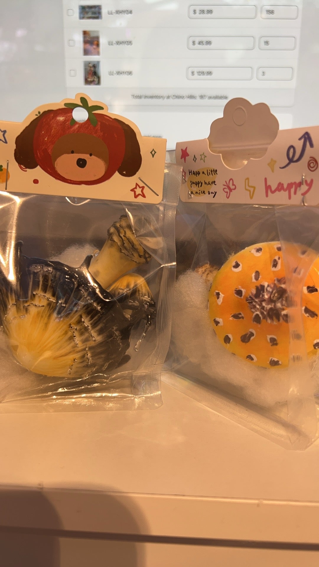 LL-XHY Wool doll keychain