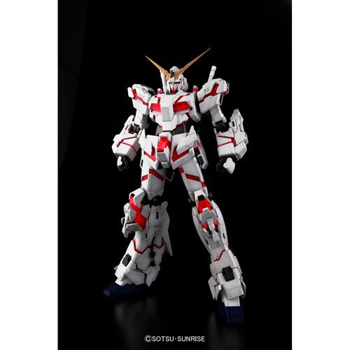 Gundam Unicorn RX-0 Unicorn Gundam Perfect Grade Model Kit