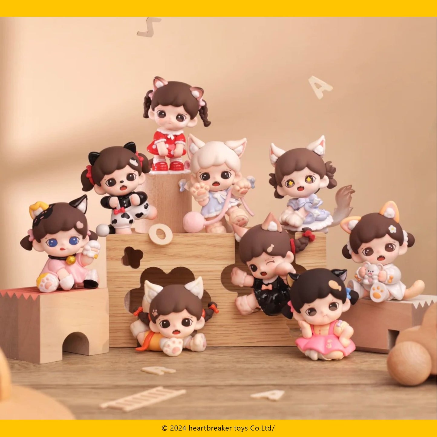 TNT Zoraa Meow Cat Face mini series figures