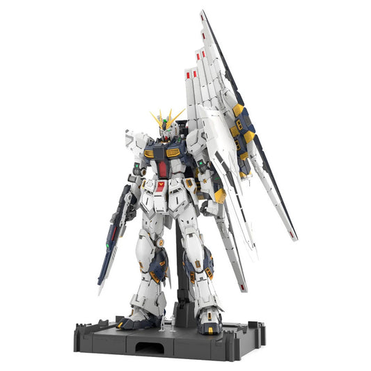 Bandai Gundam: Perfect Grade: 1/60: Unleashed