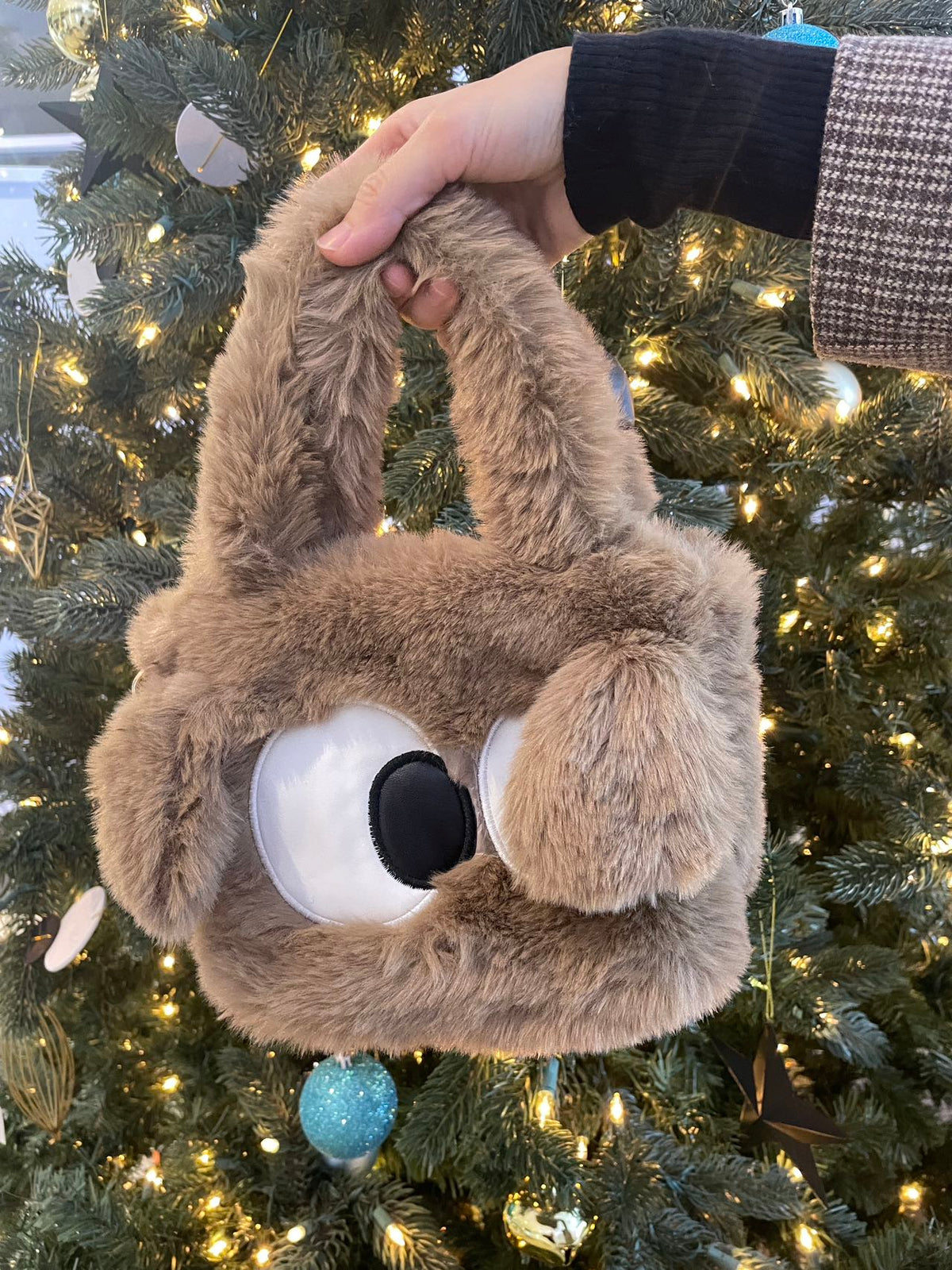 Big eye plush handbag