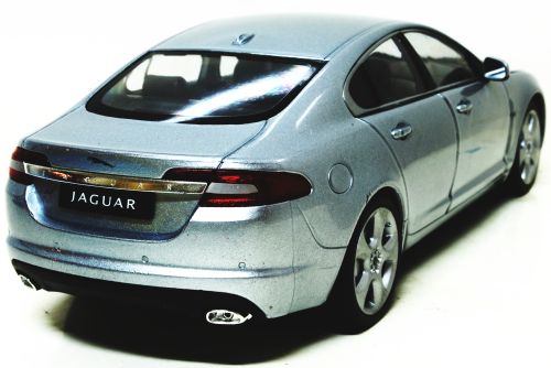 JAGUAR XF - Welly - 1/24