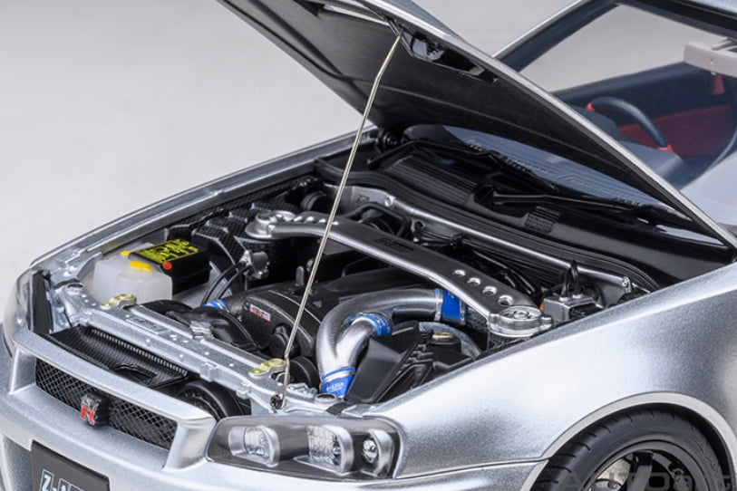 AUTOart 77461  NISMO R34 GT-R Z-TUNE (Z-TUNE SILVER)