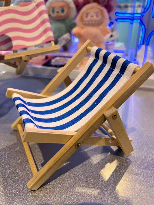 Doll's Beach Chairs