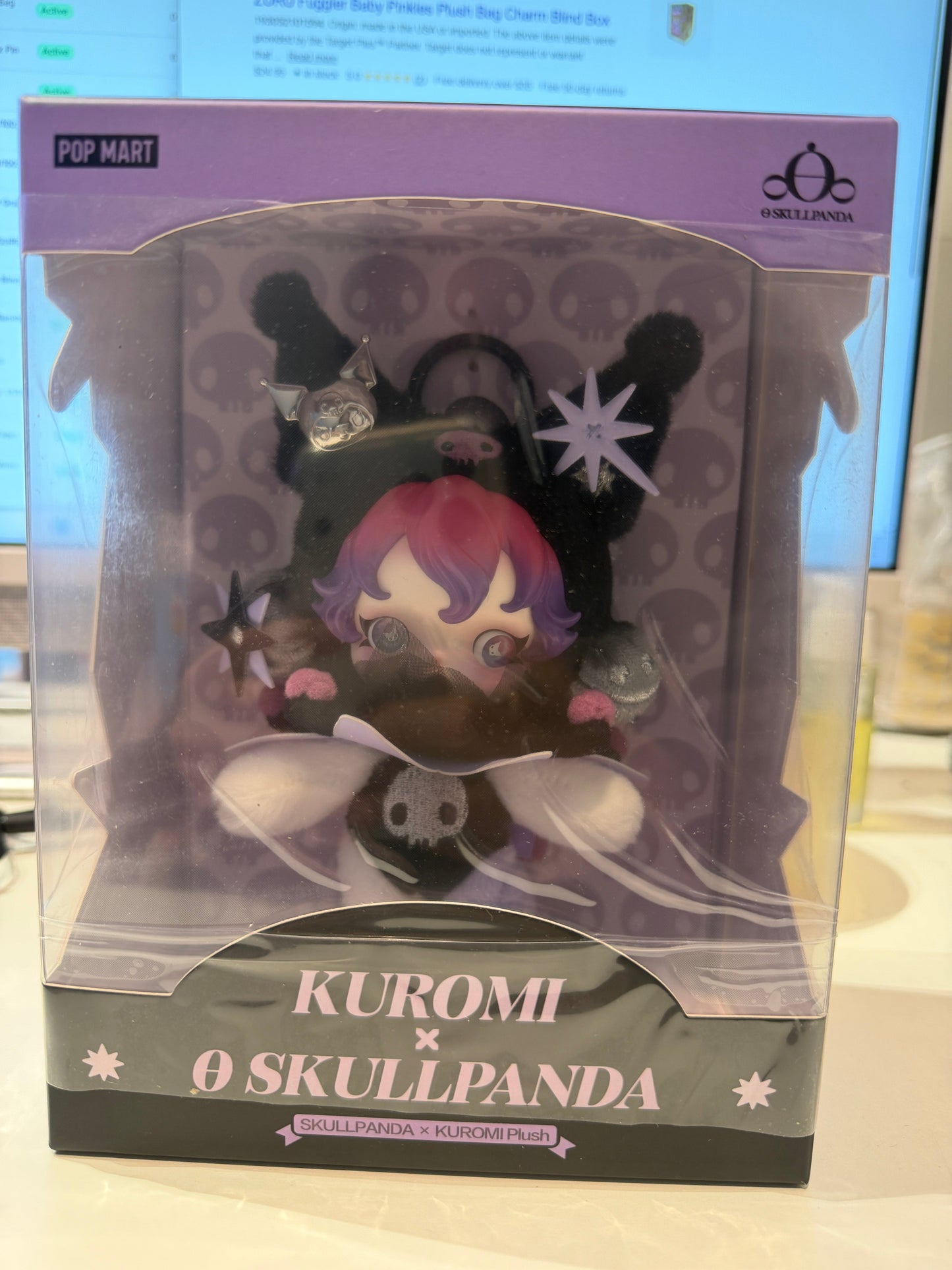POP MART SKULLPANDA * KUROMI