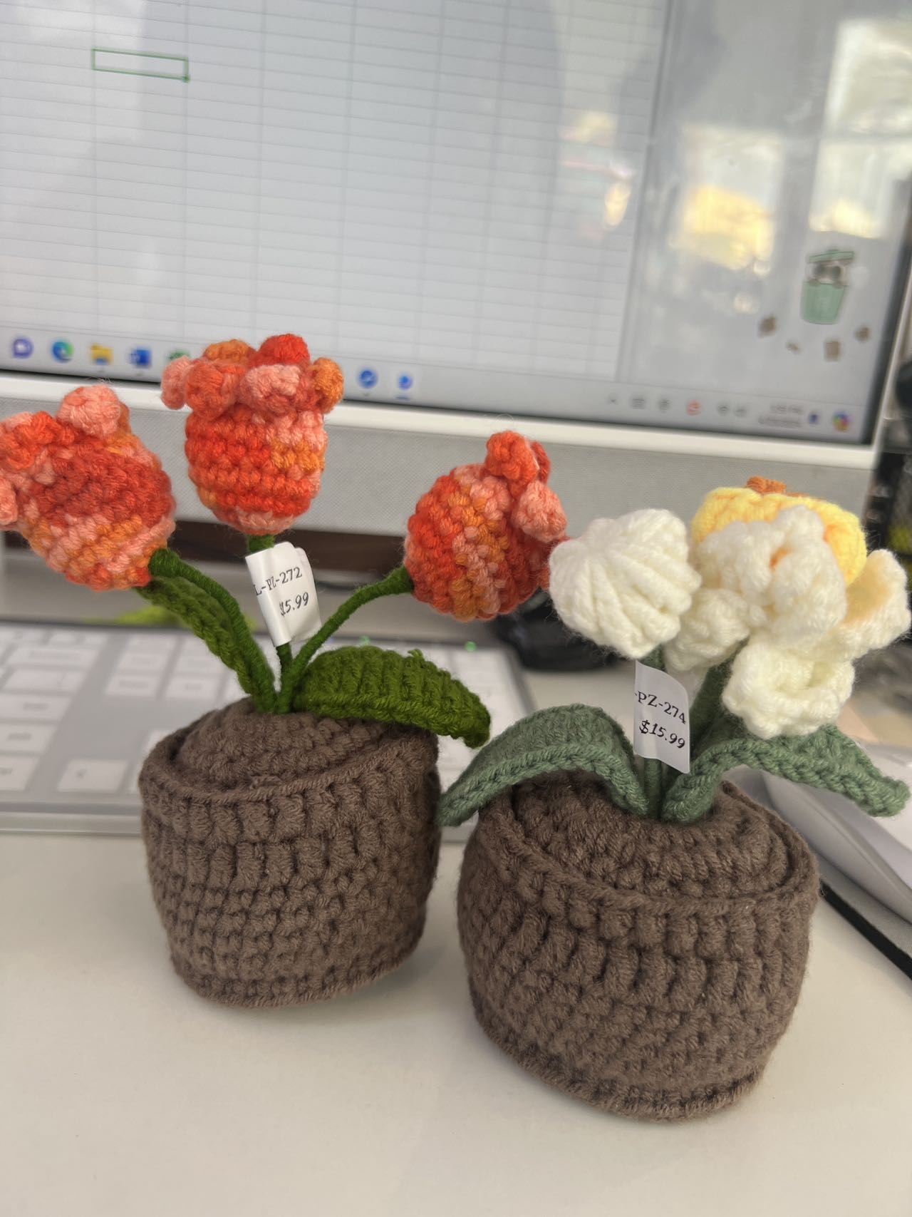 LL-XF Handmade Crochet Potted Plants Flowers$15.99-$25.99