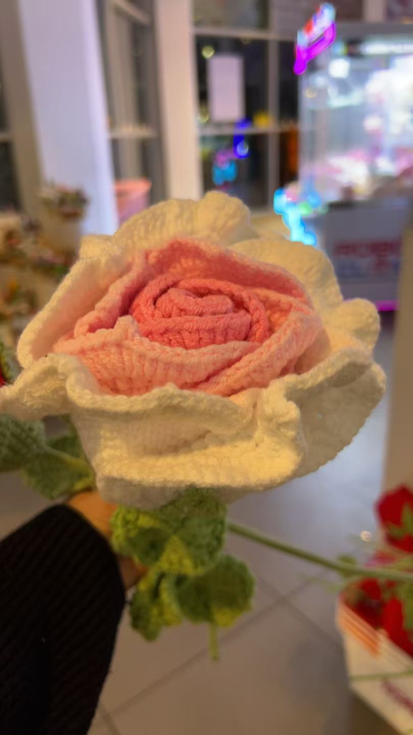 LL Thai style big rose knitted flower