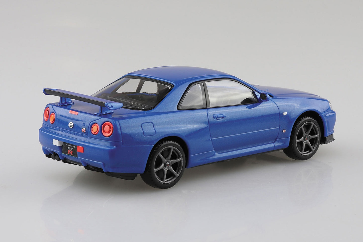 Asoshima 1/32 Nissan R34 Skyline GT-R (Bayside Blue)