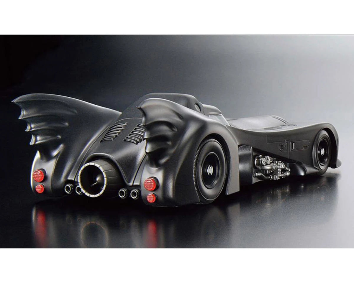 1/35 SCALE MODEL KIT BATMOBILE
